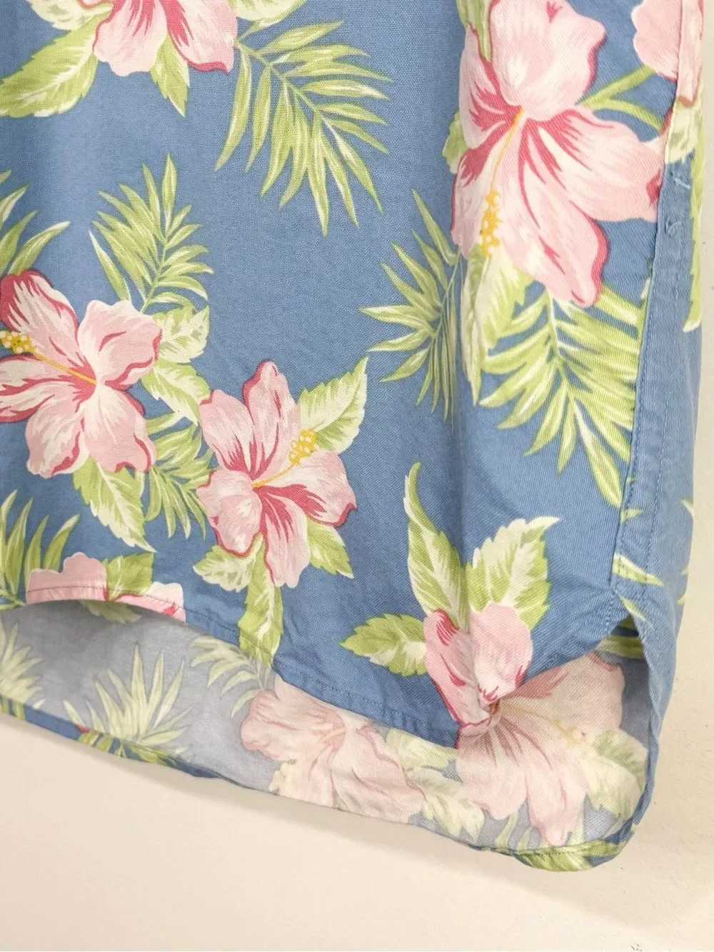 Ralph Lauren Light Blue Tropical Print 100% Cotton Short Sleeve Pullover Shirt